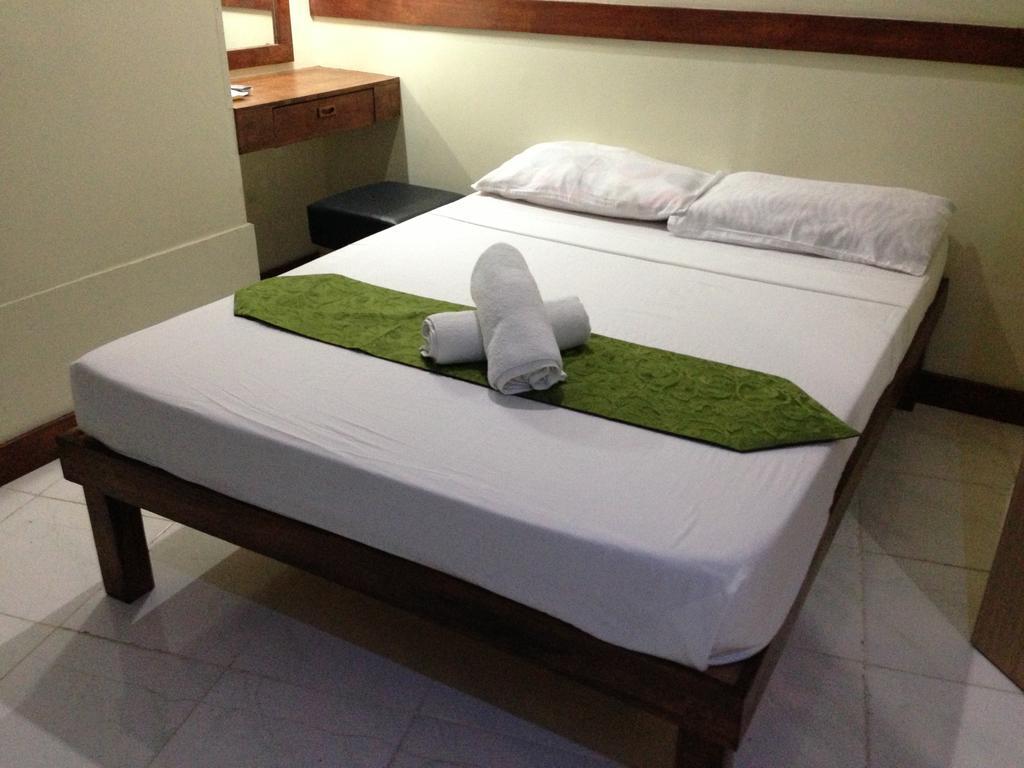 Qm Pension House Tagbilaran City Phòng bức ảnh