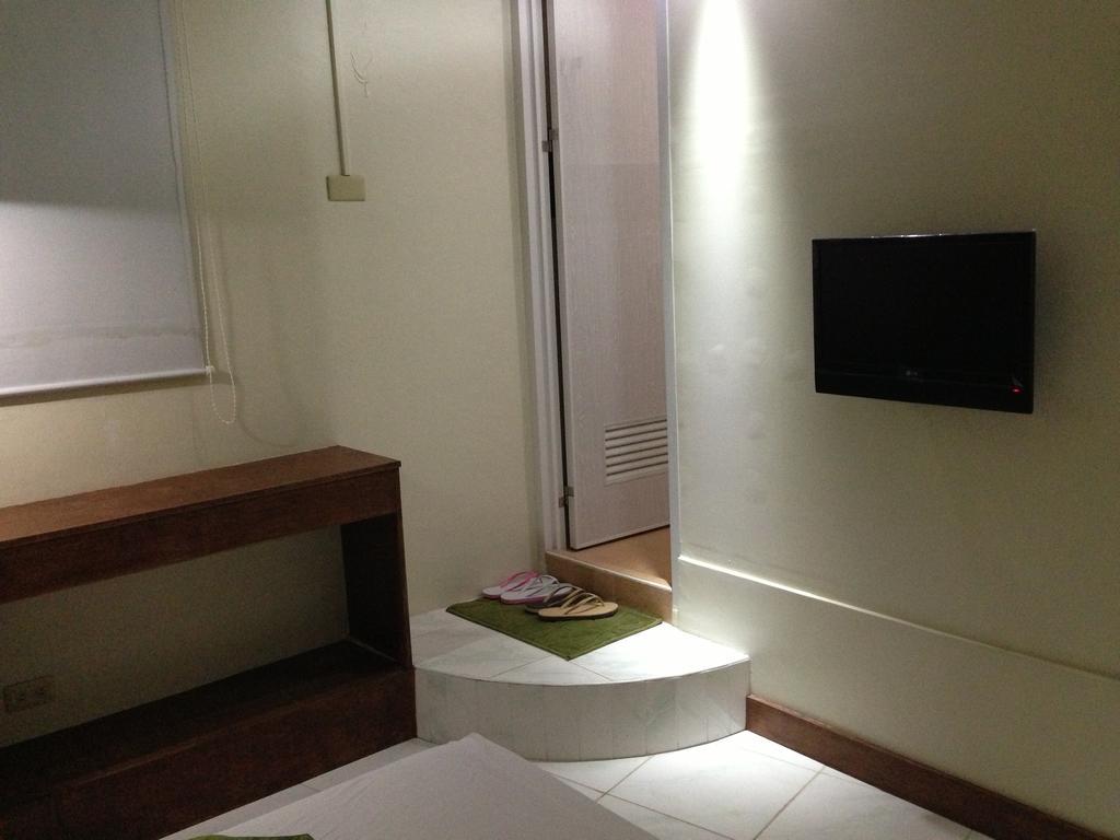 Qm Pension House Tagbilaran City Phòng bức ảnh